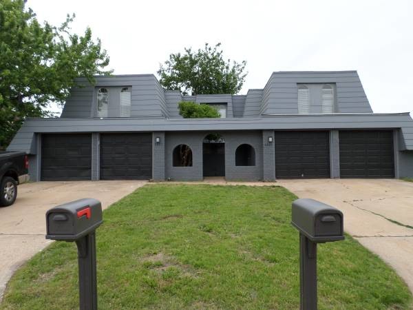 6805 Lancer Ln in Oklahoma City, OK - Building Photo