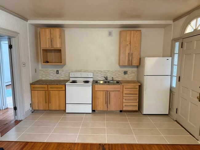 318 S 15th St, Unit A in Laramie, WY - Building Photo - Building Photo