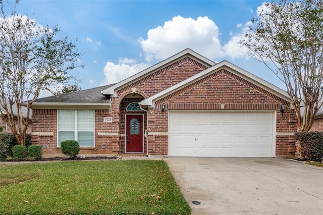 1842 Manor Ridge Way in Fort Worth, TX - Building Photo