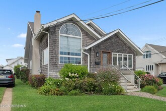11 Garfield Terrace in Long Branch, NJ - Building Photo - Building Photo