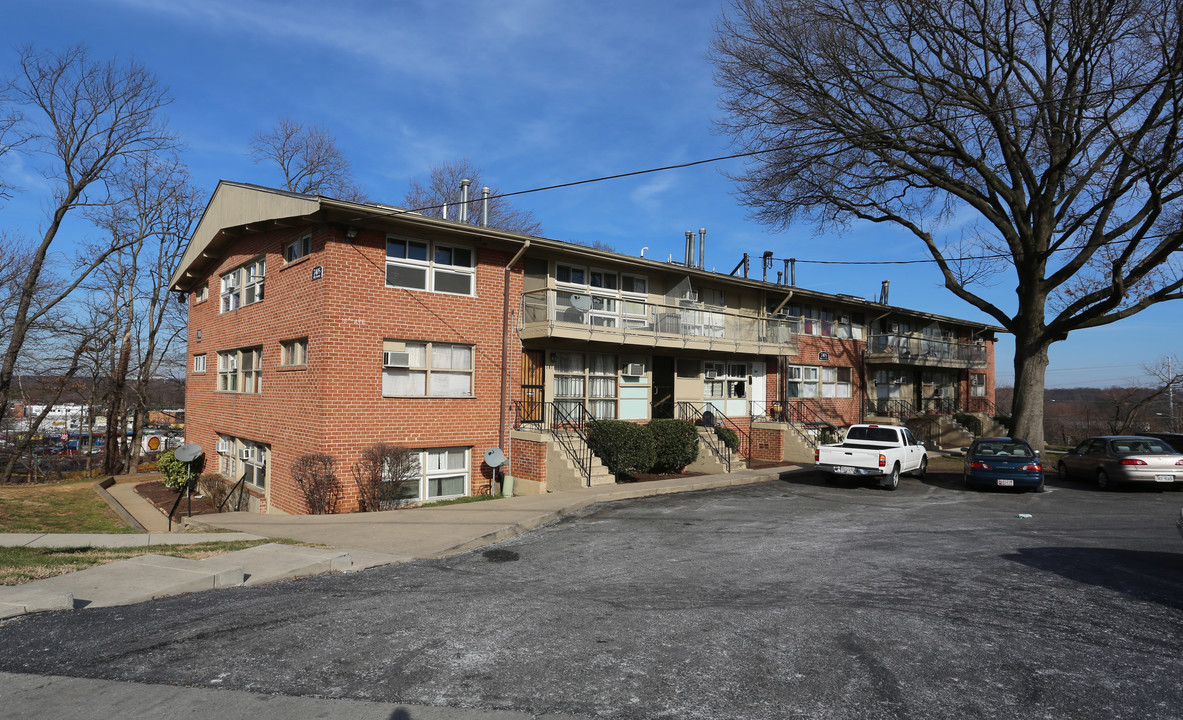 Riggs Hill Condominiums in Hyattsville, MD - Building Photo