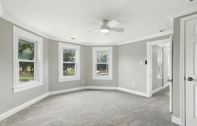 3220 N Rolling Rd in Windsor Mill, MD - Building Photo - Building Photo