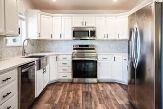 694 S Slate Canyon Dr in Provo, UT - Building Photo - Building Photo