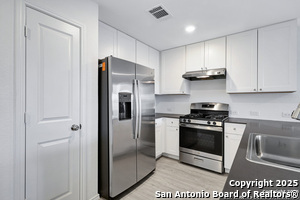 13903 Sickle Rdg in San Antonio, TX - Building Photo - Building Photo