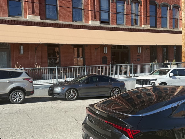 200 Main St, Unit Apt 602 in Kansas City, MO - Building Photo - Building Photo