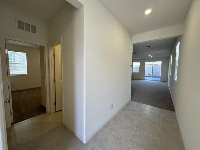 4186 Juniper Pear Ave in Las Vegas, NV - Building Photo - Building Photo