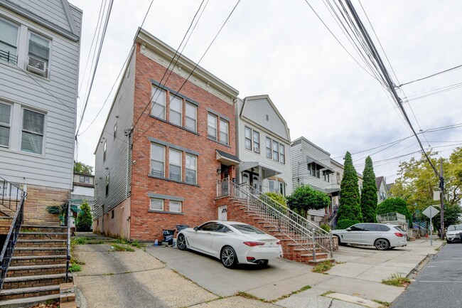 572 Liberty Ave, Unit 1