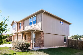 388 Musgrav in Kyle, TX - Building Photo - Building Photo