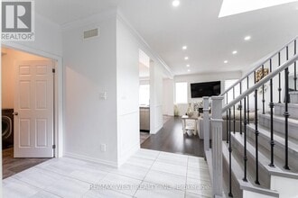 301 Freure Dr in Cambridge, ON - Building Photo - Building Photo