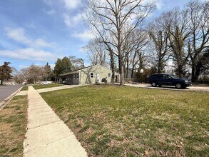 644 5th St in Somers Point, NJ - Foto de edificio - Building Photo