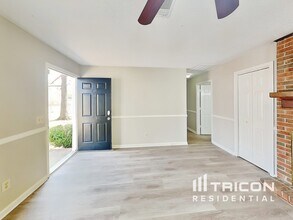 204 River Song Rd in Irmo, SC - Foto de edificio - Building Photo