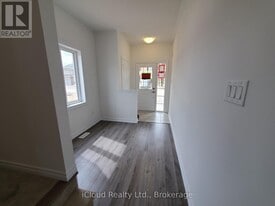 152 Werry Ave in Southgate, ON - Building Photo