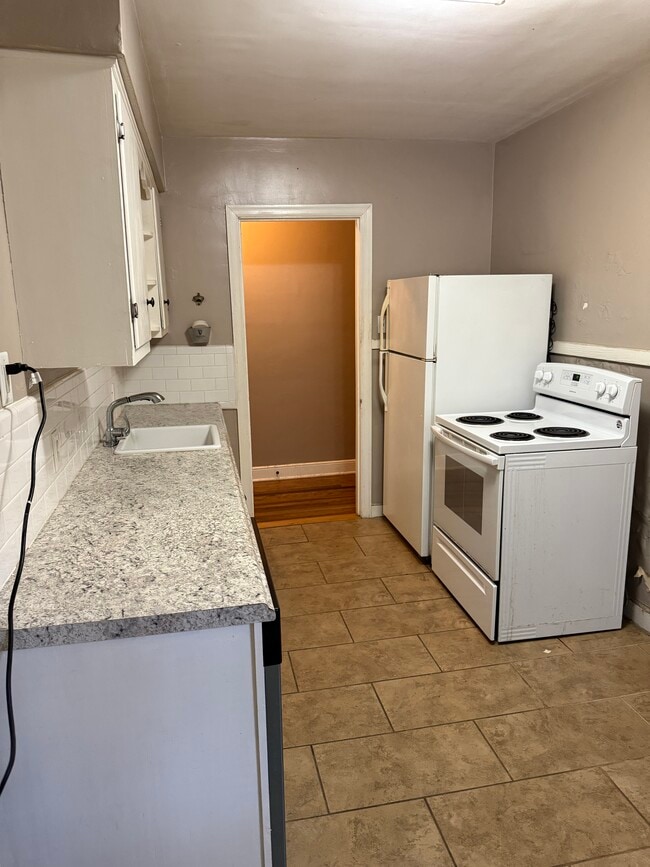 2020 Courtland Pl in Memphis, TN - Building Photo - Building Photo