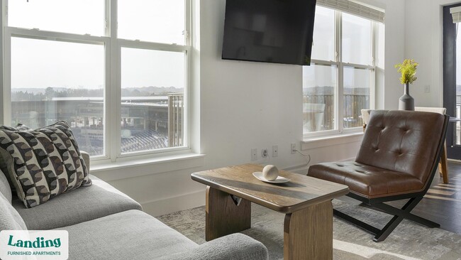 44 Braves Ave in Lawrenceville, GA - Foto de edificio - Building Photo