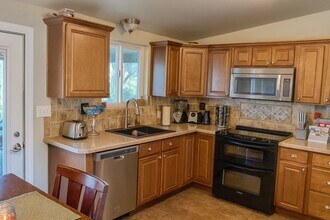 4743 S 575 W in Riverdale, UT - Building Photo - Building Photo