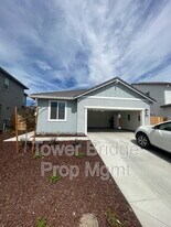 2456 Spotfin St in Roseville, CA - Building Photo