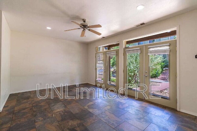 1324 E Chubs Way in Flagstaff, AZ - Building Photo - Building Photo