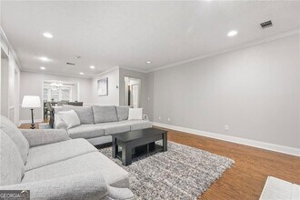13 Normandy Ct in Atlanta, GA - Building Photo - Building Photo