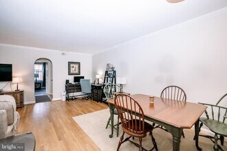 26 S Old Glebe Rd in Arlington, VA - Building Photo - Building Photo