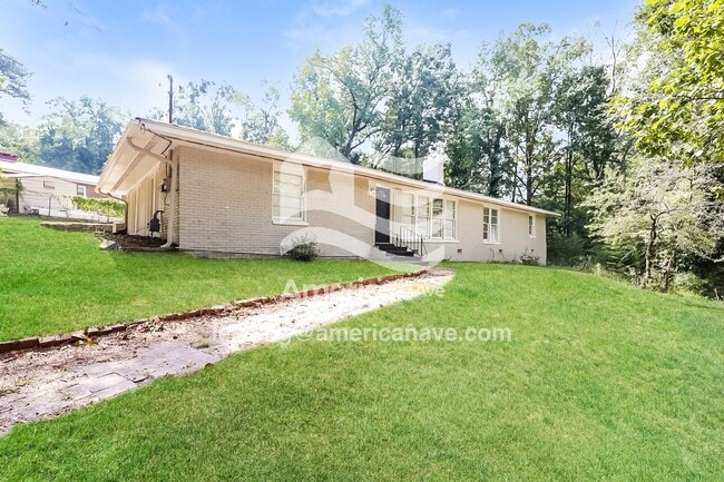 3912 Mosley Dr in Columbus, GA - Foto de edificio - Building Photo