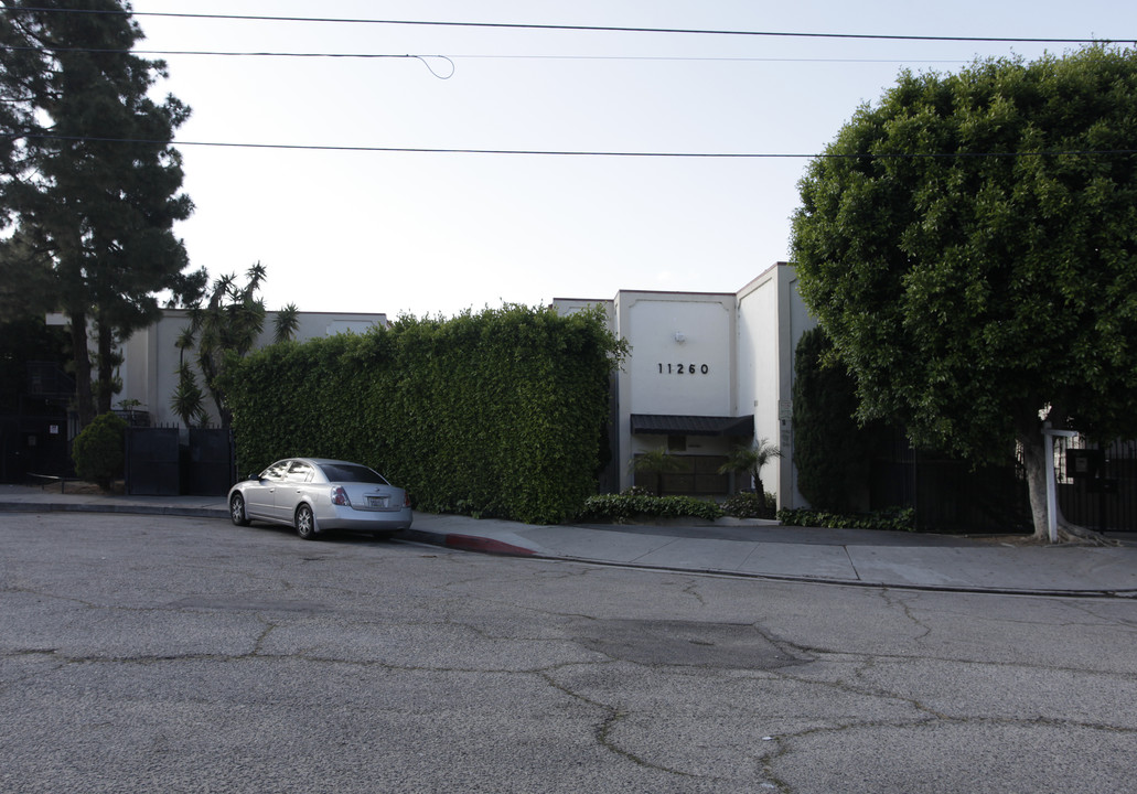 11260 Westminster Ave in Los Angeles, CA - Building Photo