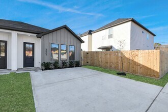3907 Maggie St in Houston, TX - Building Photo - Building Photo