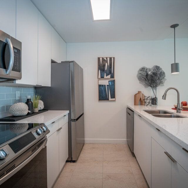 1550 Brickell Ave in Miami, FL - Building Photo - Building Photo