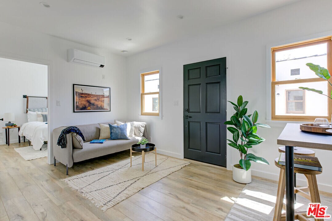 1269 4th Ave in Los Angeles, CA - Building Photo