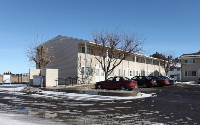Colonial Townhomes in Rupert, ID - Foto de edificio - Building Photo