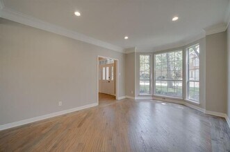 1093 Winding Creek W Dr in Grapevine, TX - Building Photo - Building Photo