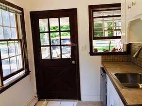 4 Valley Rd in Locust Valley, NY - Building Photo - Building Photo