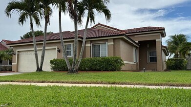16384 SW 7th St in Pembroke Pines, FL - Building Photo - Building Photo