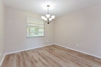 10423 Cedarhurst Ave in Orlando, FL - Building Photo - Building Photo