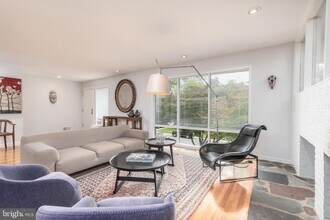 3122 Brooklawn Terrace in Chevy Chase, MD - Building Photo - Building Photo