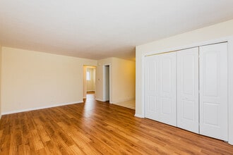 7406 Randolph St. in Forest Park, IL - Building Photo - Building Photo