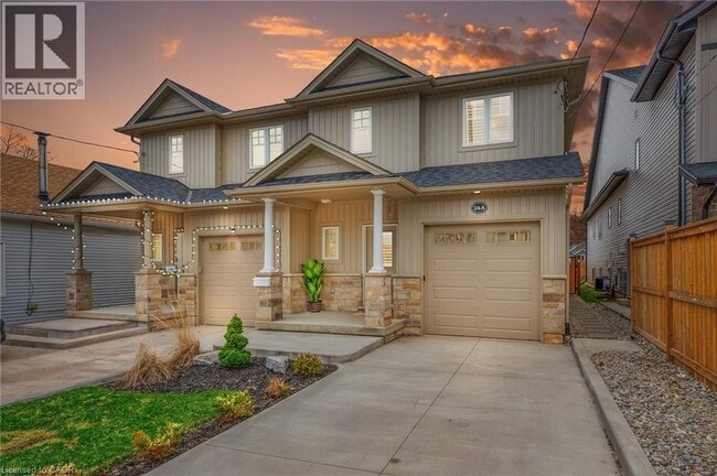 24 Greenwood Ave in St Catharines, ON - Building Photo - Building Photo