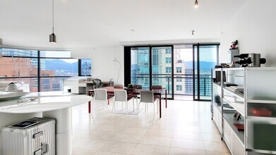 838 Hastings St W in Vancouver, BC - Building Photo - Building Photo