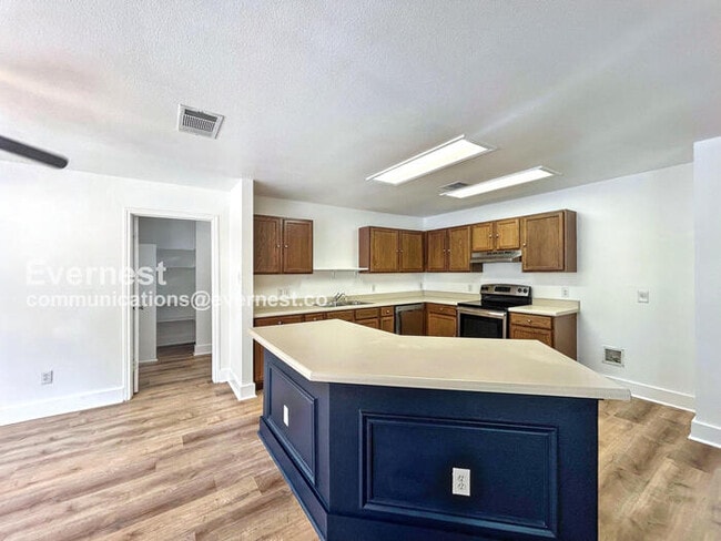 1401 Balsam Way in Round Rock, TX - Building Photo - Building Photo