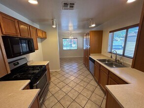 12521 W Myer Ln in El Mirage, AZ - Building Photo - Building Photo