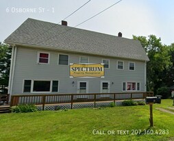 6 Osborne St in Fairfield, ME - Building Photo