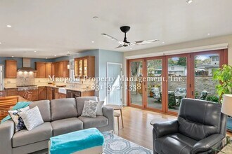 926 Ruth Ct in Pacific Grove, CA - Building Photo - Building Photo