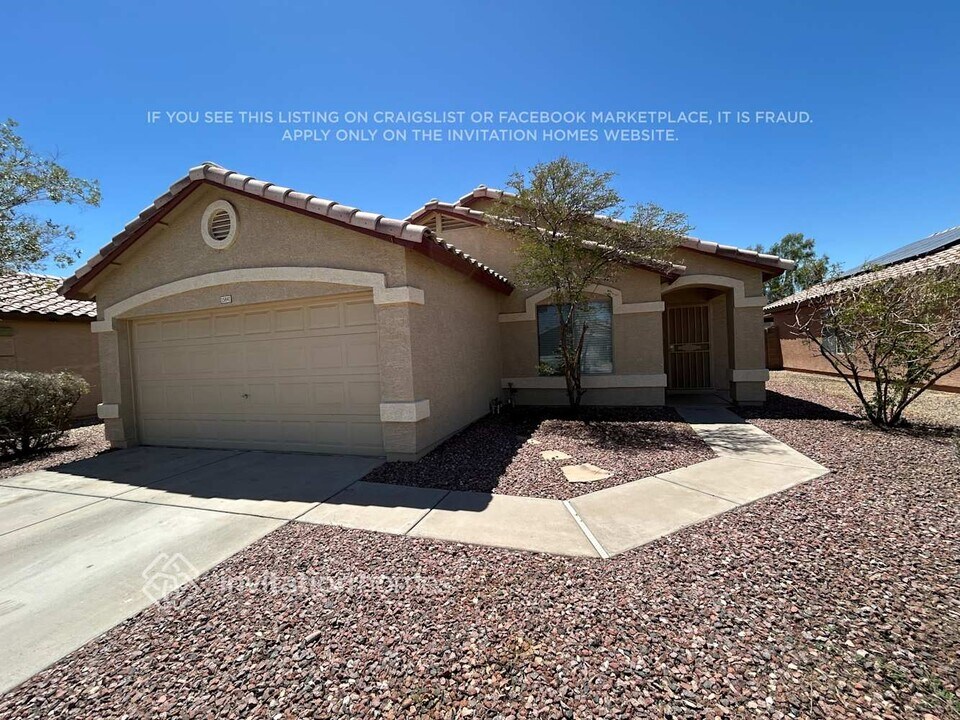 15841 W Monroe St in Goodyear, AZ - Building Photo