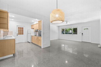 809 S Atlantic Dr in Lantana, FL - Building Photo - Building Photo
