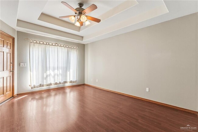 14 E Olympia Ave in McAllen, TX - Building Photo - Building Photo