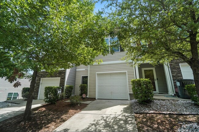 4020 Queensbridge Rd in Charlotte, NC - Building Photo - Building Photo