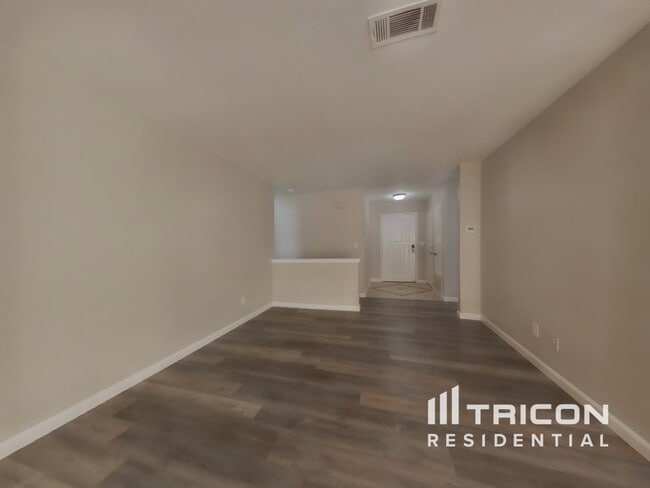 807 Whitney Ave in Suisun City, CA - Building Photo - Building Photo