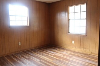 2004 Coves Ct in Albany, GA - Building Photo - Building Photo