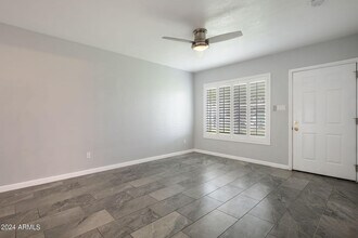 512 E Roanoke Ave in Phoenix, AZ - Building Photo - Building Photo