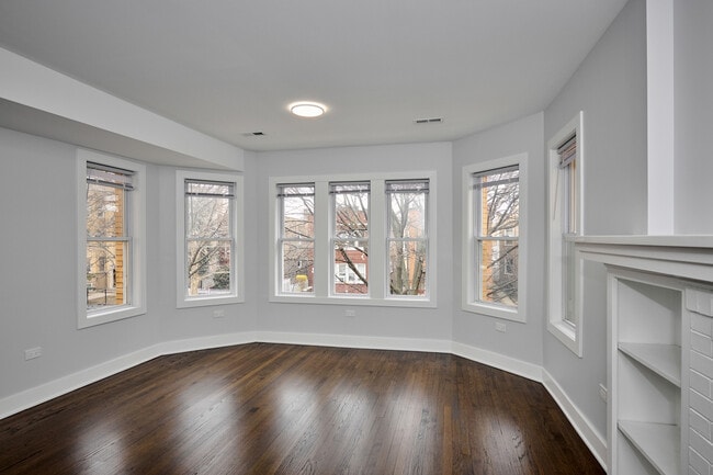 6237 N Fairfield Ave in Chicago, IL - Building Photo - Building Photo