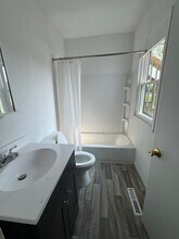 103 5th St in Hudson, IA - Building Photo - Building Photo